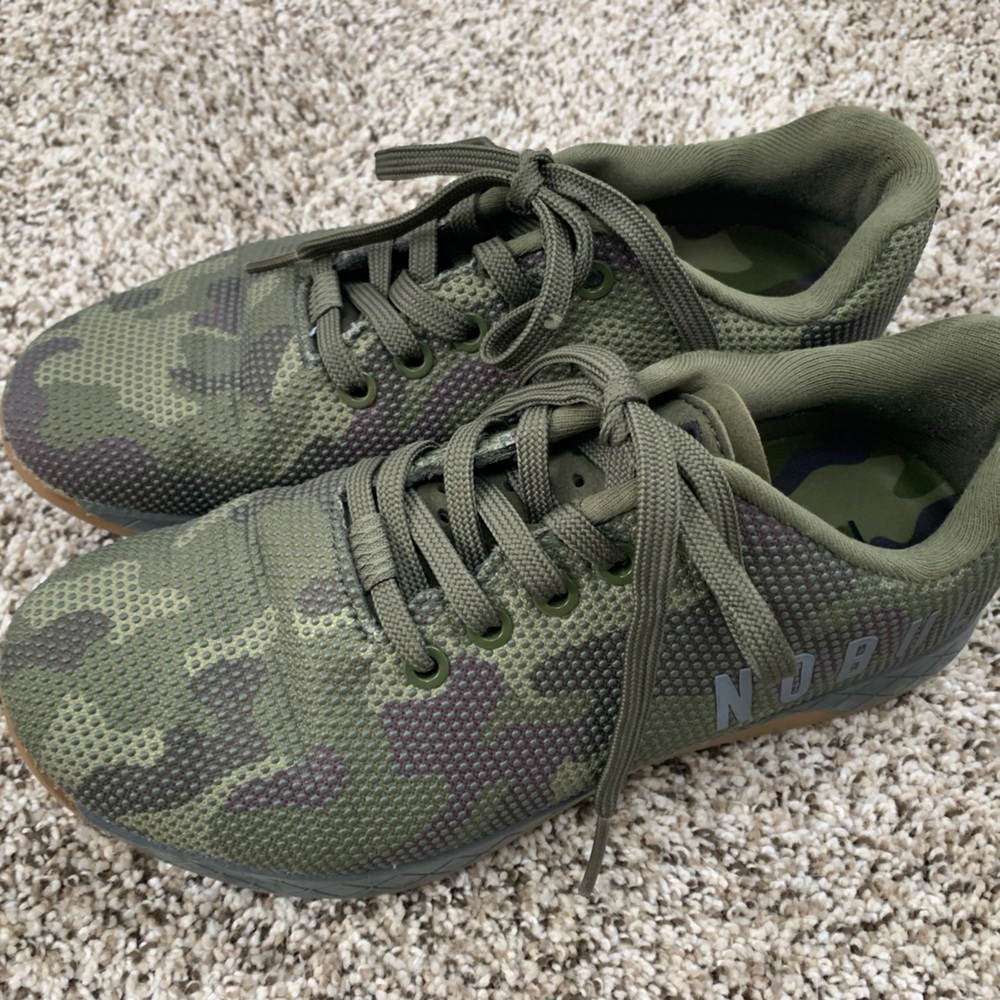 NoBull woman Size 7.5 shoes